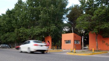 La escuela de remo funciona en uno de los clubes ribereños más tradicionales de Neuquén capital La escuela de remo funciona en uno de los clubes ribereños más tradicionales de Neuquén capital