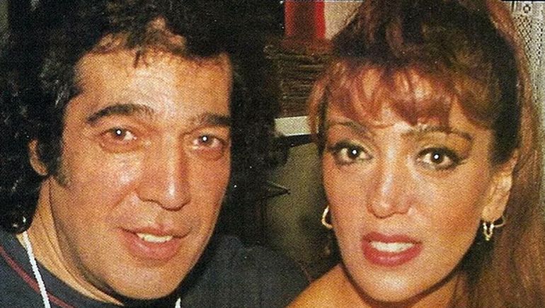 Silvia Peyrou y Cacho Castaña mantuvieron un romance en el verano de 1995. Una paternidad que no fue. Silvia Peyrou y Cacho Castaña mantuvieron un romance en el verano de 1995. Una paternidad que no fue.
