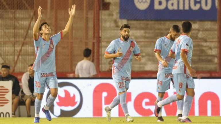 Sánchez Sotelo convirtió el gol del triunfo a poco del final.