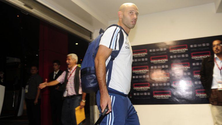 El seleccionado argentino de fútbol llegó a agitada Venezuela