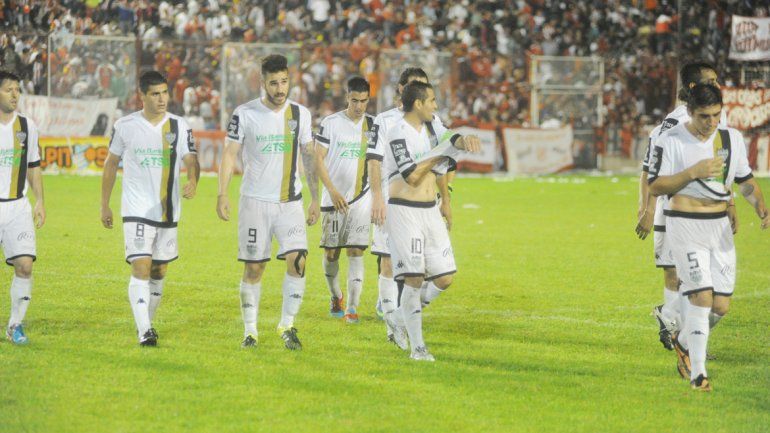 Los jugadores de Cipo se retiraron tristes pero confiados en revertirlo.