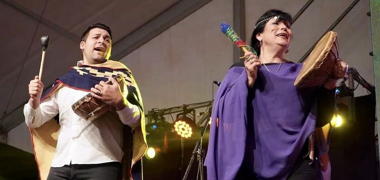 Traful Berbel (UNE) y su madre, Marité, quien también fue diputada provincial por el PJ en 1999.