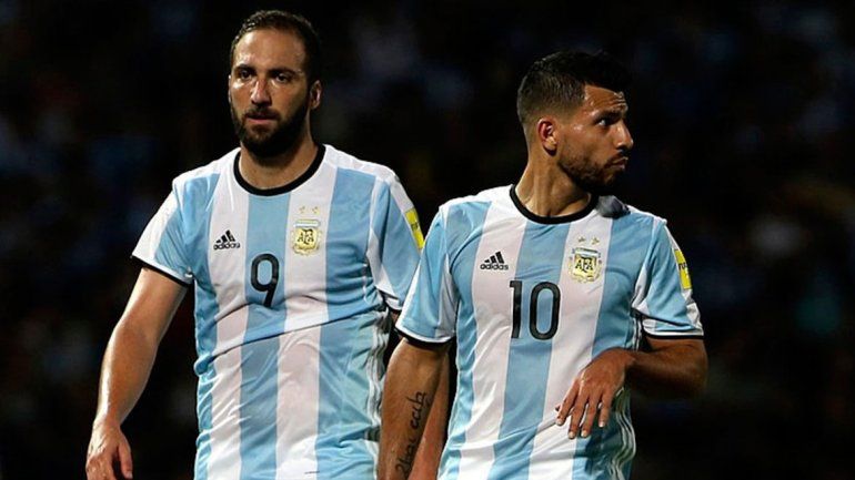 Agüero e Higuaín se enfrentan en la final de la FA CUP