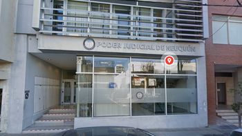 un abusador debera pagar una millonaria indemnizacion a la joven que abuso de nina