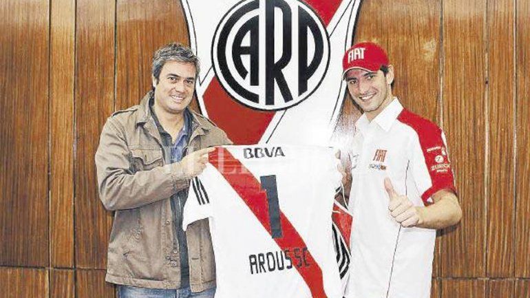 Ortelli supo posar para LMN con la de Boca. Ardusso es fana del Millo.