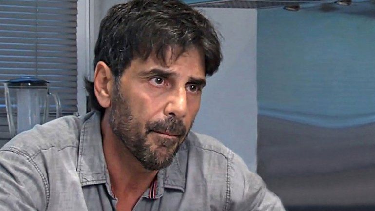 Sin abogado, Juan Darthés analiza irse del país