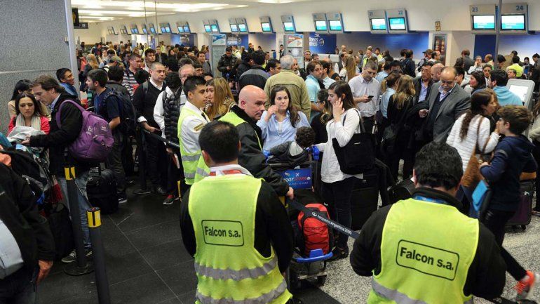 Hay malestar entre los pasajeros varados.