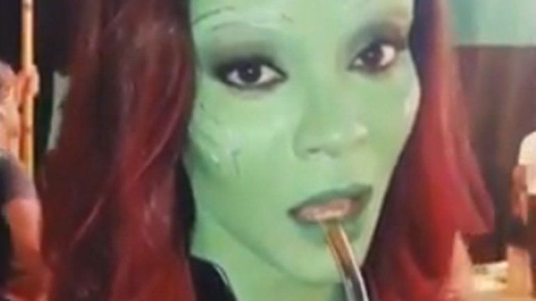 Un personaje de Avengers  se filmó tomando mate