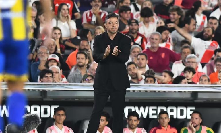 Lleno de dudas, River debuta en la Libertadores: cómo forma y dónde verlo