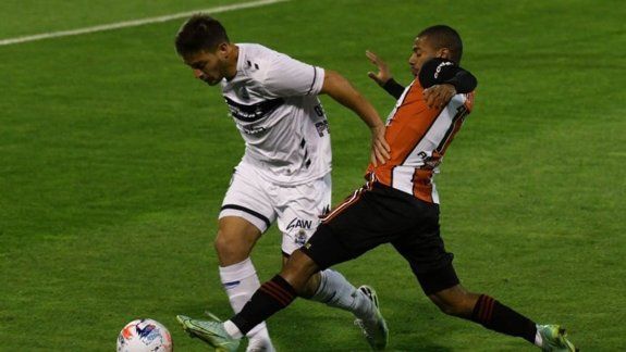 ¿Qué le pasa a River? Ahora no pudo con Gimnasia en el Bosque