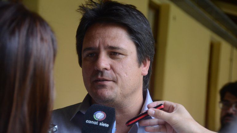 Estatales empiezan a discutir pero quieren  aumento de sueldo