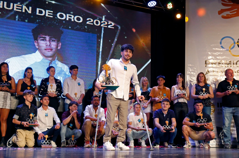 Iñaki Basiloff fue premiado con el Pehuén de Oro al mejor deportista del año