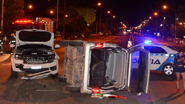 Dos nenas se salvaron de milagro tras un choque y vuelco en la Multitrocha