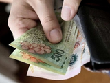 El salario crece, pero pierde contra la inflación.