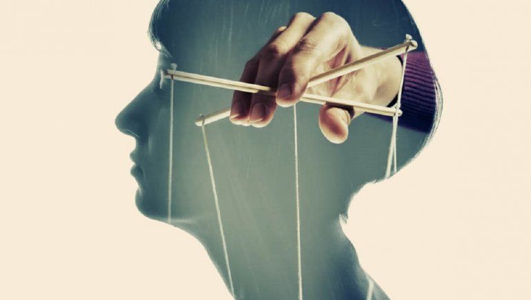 Estas son las 6 frases que dice siempre una persona manipuladora