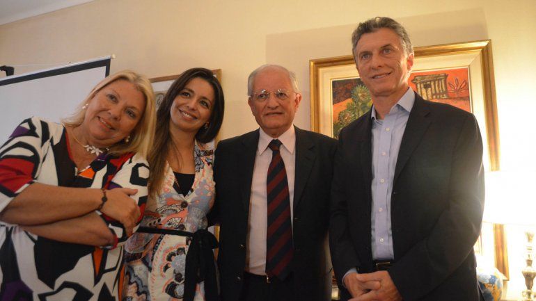 Asaltaron al doctor Albino y maniataron a su hija