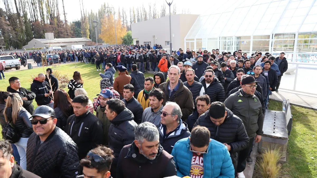 Desde las 11, se habilitó el acceso al público en general en&nbsp; el último adiós a Guillermo Pereyra / Foto&nbsp;