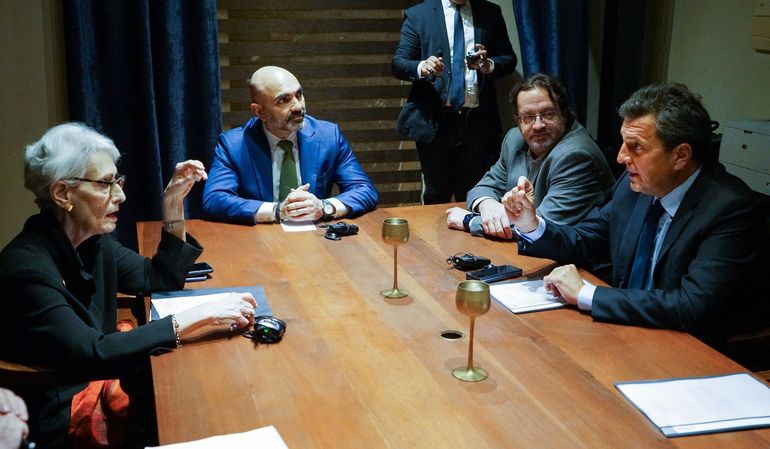 Massa se reunió con Wendy Sherman, enlace de Biden para la Argentina