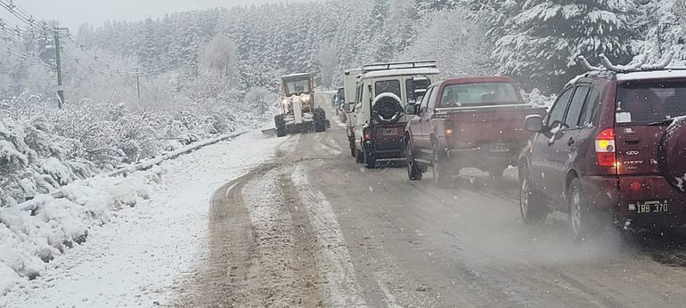 El temporal de nieve obligó a suspender las clases en San Martín