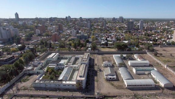La pelea por la U9 se puso al rojo vivo en el Concejo