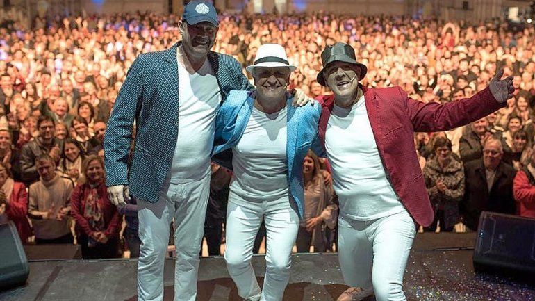 Los Midachi también se ríen de sus diferencias políticas