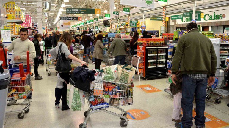 Los híper siempre cuentan con muchas cajas disponibles.