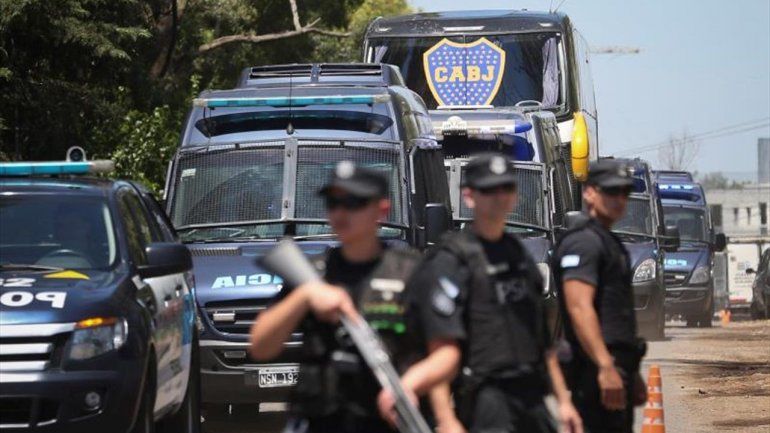 Las claves para el Superclásico: un anillo en el estadio y un operativo antibanderazos