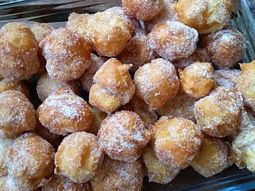 Buñuelos de manzana caseros Buñuelos de manzana caseros