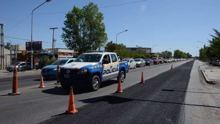 Esperan terminar en enero el nuevo asfalto de Ruta 22