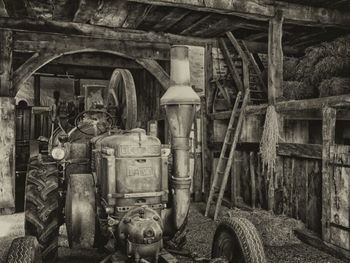 El Bulldog Lanz fue un modelo de tractor producido por Heinrich Lanz AG de Mannheim, en la región de Baden-Württemberg en Alemania. Muchas de estas unidades llegaron a los campos argentinos hasta las primeras decadas del siglo pasado. El Bulldog Lanz fue un modelo de tractor producido por Heinrich Lanz AG de Mannheim, en la región de Baden-Württemberg en Alemania. Muchas de estas unidades llegaron a los campos argentinos hasta las primeras decadas del siglo pasado.