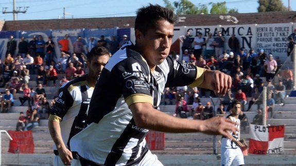 El volante Maxi Carrasco será pieza clave en la zona media.&nbsp;