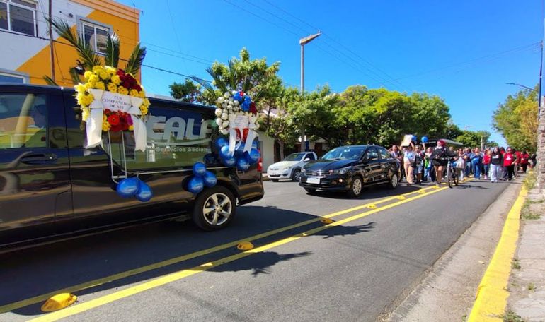Dolor: así despidieron a Azul Semeñenko, víctima de transfemicidio en Neuquén