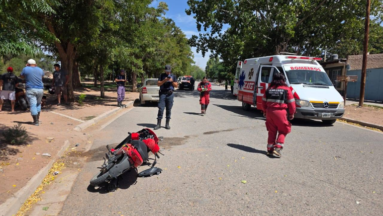 Fuerte choque en Rincón de los Sauces. Foto: Bomberos Voluntarios.