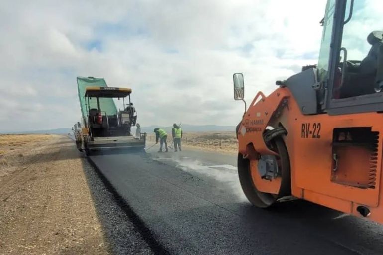 Chau baches: comenzó la repavimentación de una ruta clave que une Zapala con dos localidades
