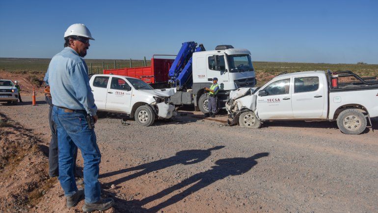 Cuatro jóvenes heridos tras un choque frontal entre dos camionetas en la Autovía Norte