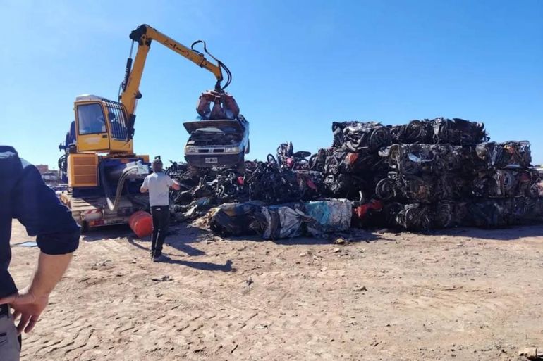 Compactaron más de 1.200 vehículos secuestrados que nunca fueron reclamados