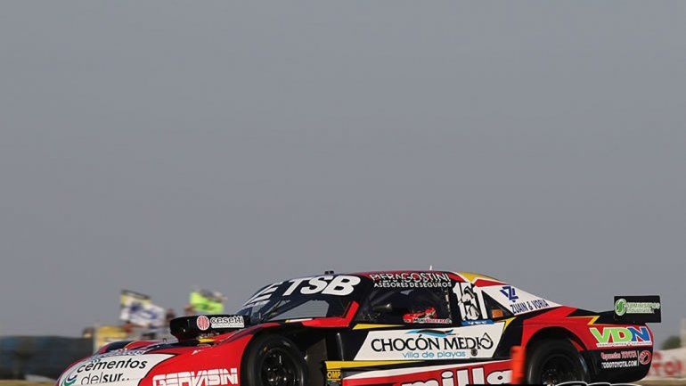 Manu Urcera y Camilo Echevarría no le encontraron la vuelta al auto.