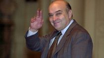 Domingo Cavallo volvió a reclamar la eliminación total del cepo cambiario Domingo Cavallo volvió a reclamar la eliminación total del cepo cambiario