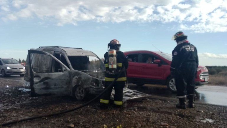 Explosión e incendio de una camioneta en la Autovía Norte: ¿Qué pasó?