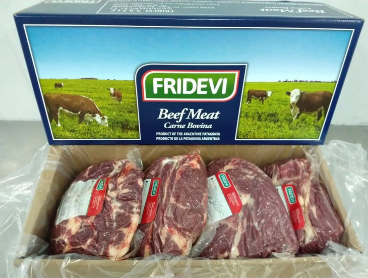 Julio 2018. Carne con destino a Japón. La empresa Fridevi fue uno de los frigoríficos que participó de esos primeros envíos. Julio 2018. Carne con destino a Japón. La empresa Fridevi fue uno de los frigoríficos que participó de esos primeros envíos.