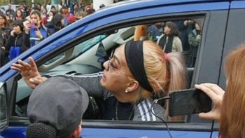 Jaqueline La Monito Williams, un personaje que fue noticia varias veces en Trelew y ahora va a juicio por amenazas. Jaqueline La Monito Williams, un personaje que fue noticia varias veces en Trelew y ahora va a juicio por amenazas.