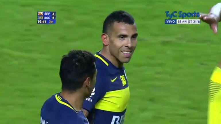 Con un gol de Tevez en la última jugada, Boca le ganó 4 a 3 al Sevilla