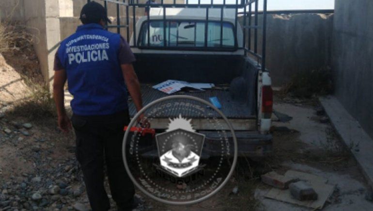 Encontraron una camioneta robada semidesmantelada