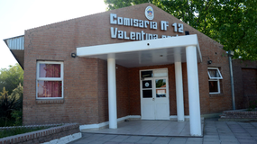 Llevaba cocaína y clonazepam dentro de un pan para un detenido