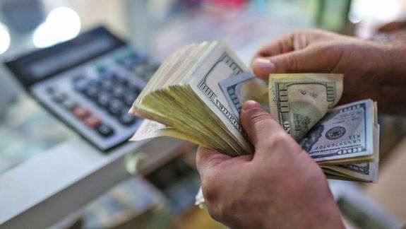 Debía 50 mil dólares