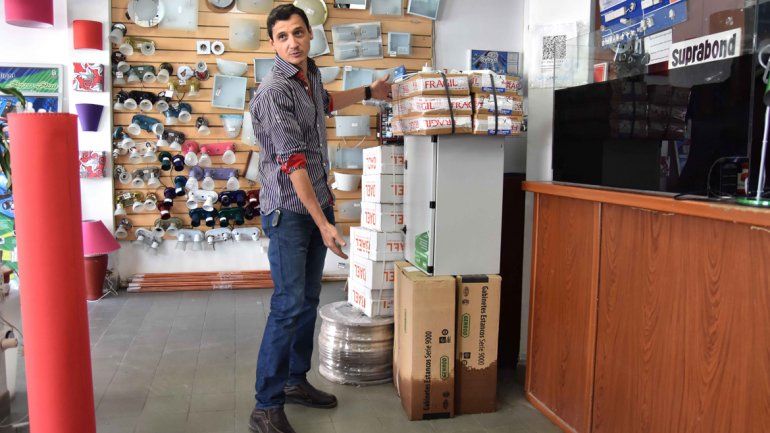 El agua afectó a algunos comerciantes