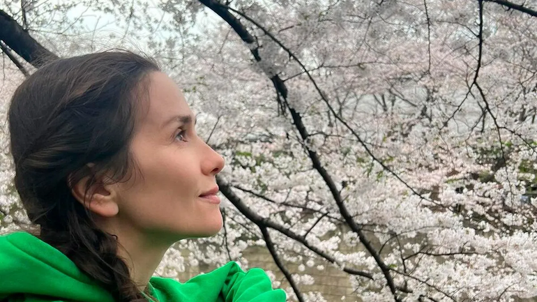 Natalia Oreiro mostró su hermoso jardín japonés: puente rojo