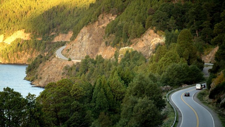 El Camino de los 7 lagos es una caja de sorpresas que no para de asombrar. El Camino de los 7 lagos es una caja de sorpresas que no para de asombrar.