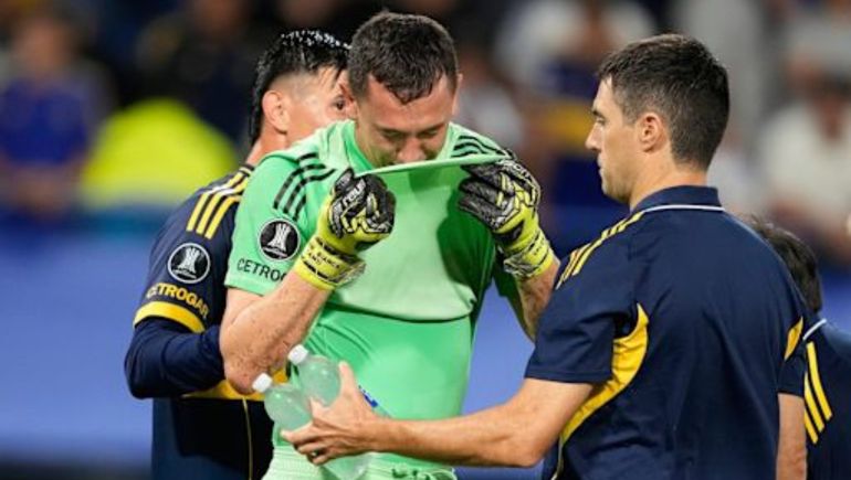 Marchesín salió entre lágrimas tras lesionarse.