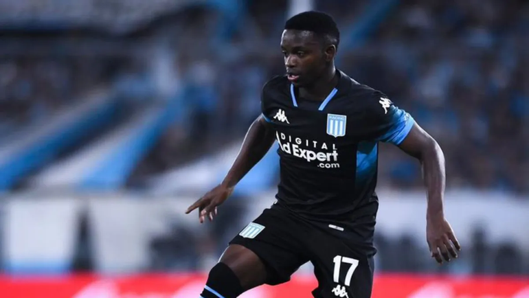 Carbonero anotó en la victoria de Racing ante Godoy Cruz.